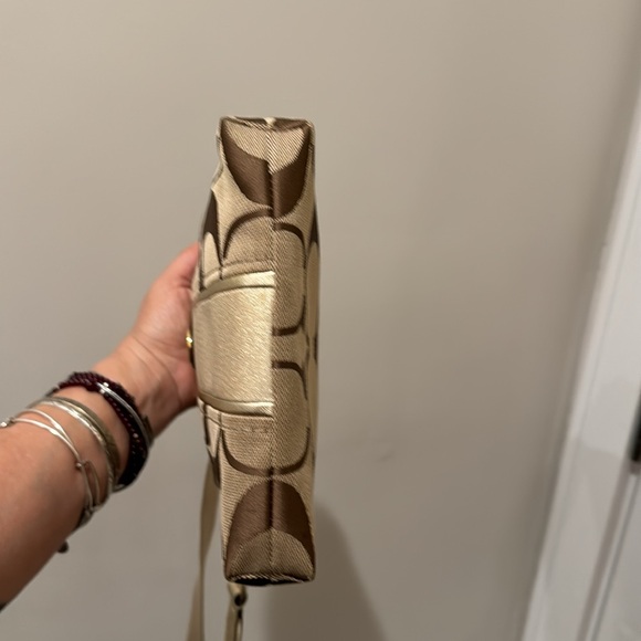 Vintage Signature Tan Gold Stripe Coach Swingback - Picture 7 of 16